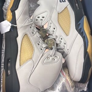 A Ma Maniére x Wmns Air Jordan 5s